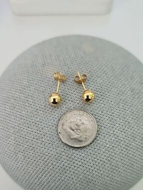 Classic Gold Ball Stud Earrings - Elegant Everyday Jewelry